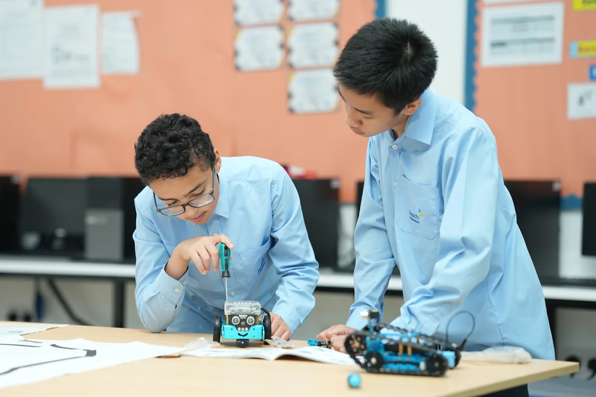 Why apply for an international school scholarship?